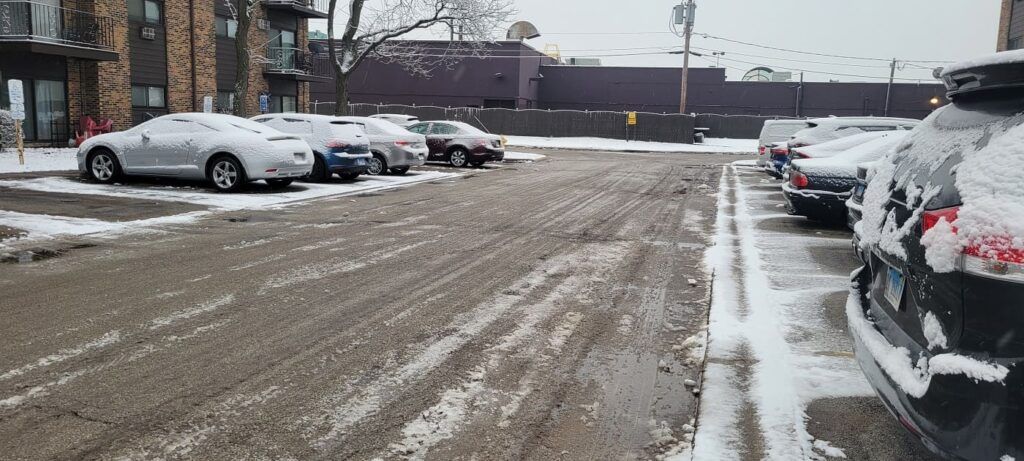 The inaugural snowfall of 2024 graced Ballard Point Condominiums, and it's noteworthy how the management effortlessly managed the snow accumulation in the Chicagoland area.